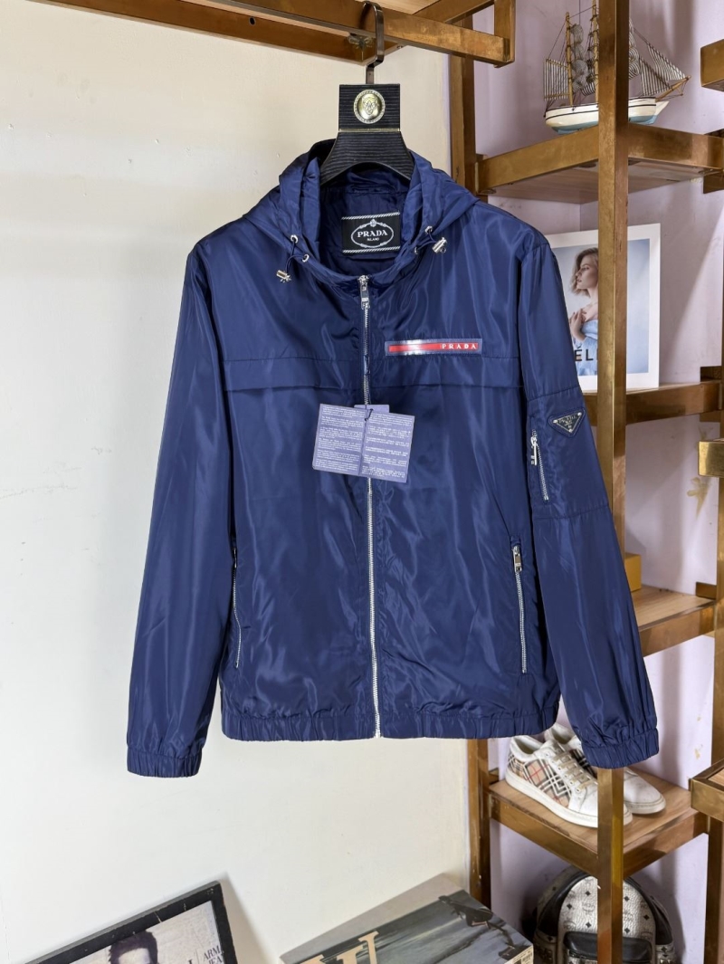 Pra*a outwear
